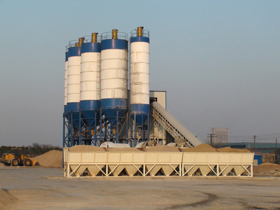 ������3�����׻�������վ